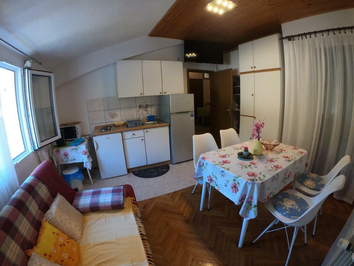 Apartments Malina Tučepi Εξωτερικό φωτογραφία